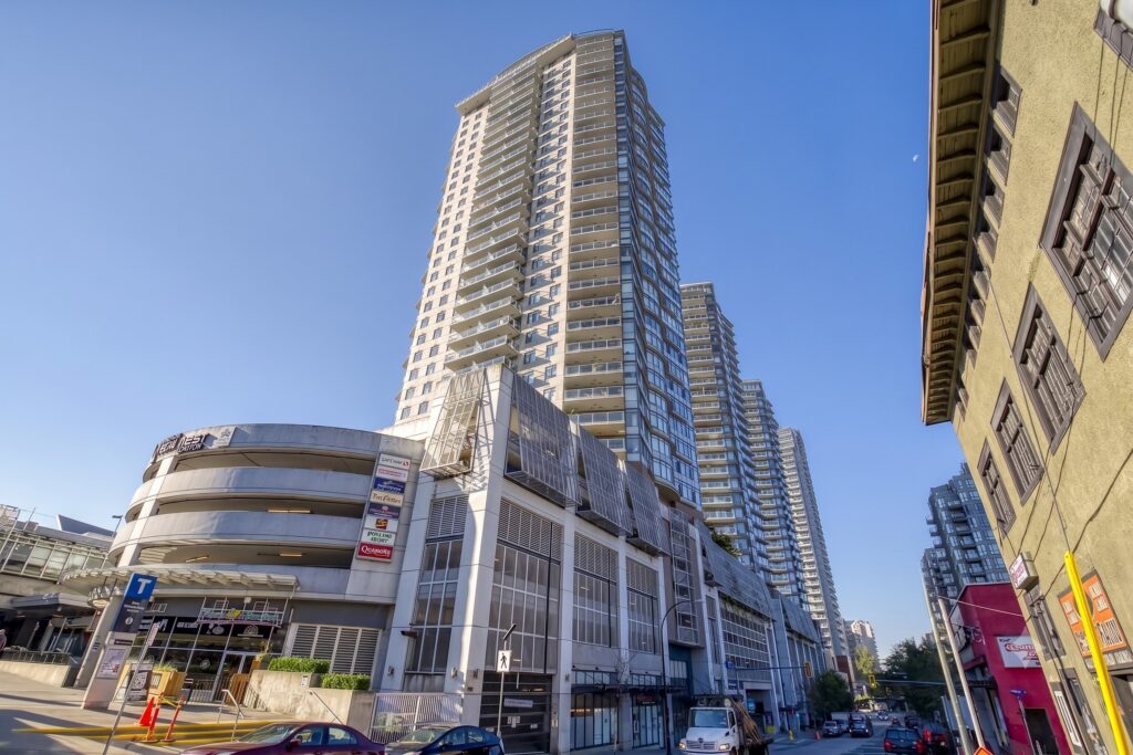 New Westminster Station developent (Plaza 88)
